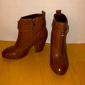 Report Signature Heeled Boots NWOT